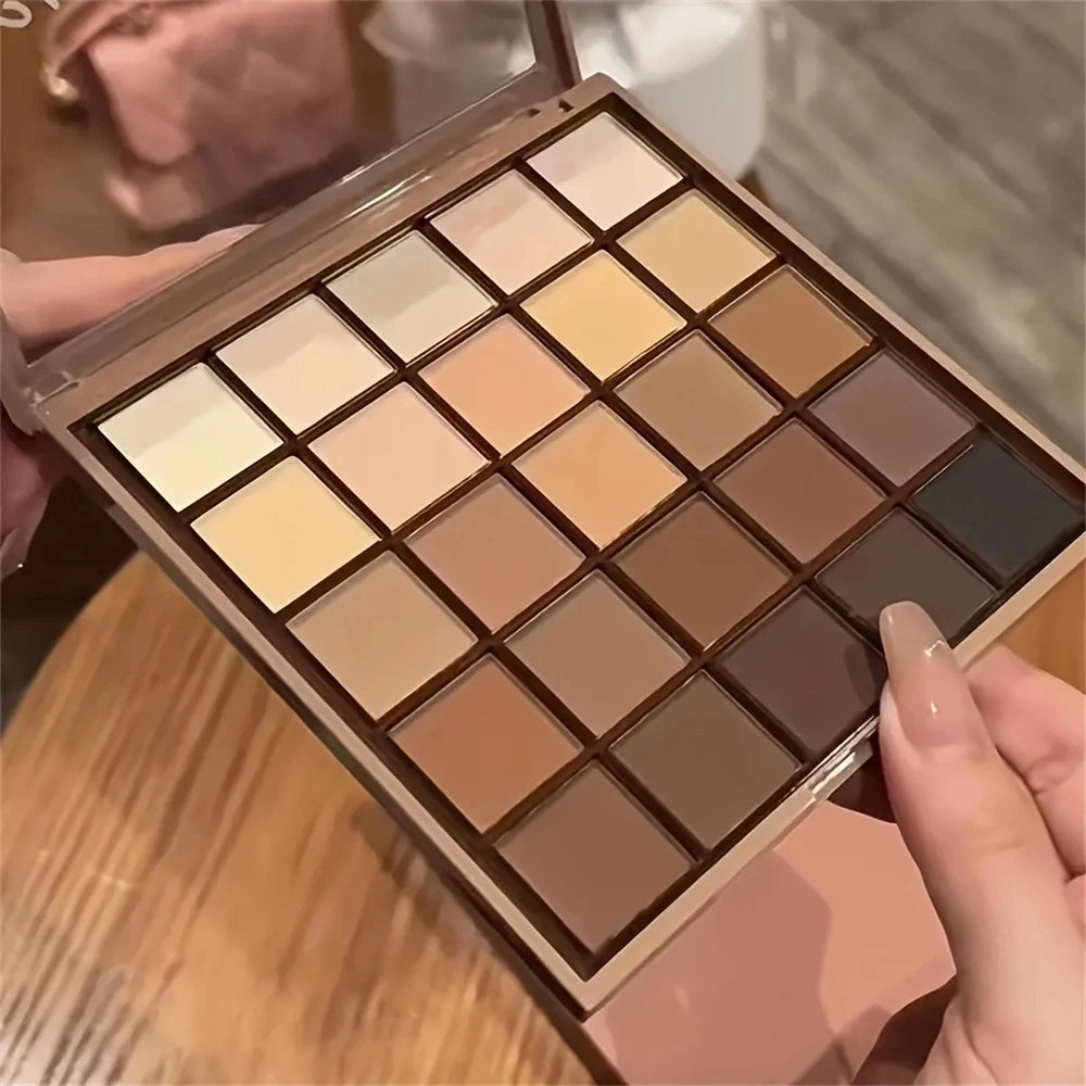 25-Color Eyeshadow Palette